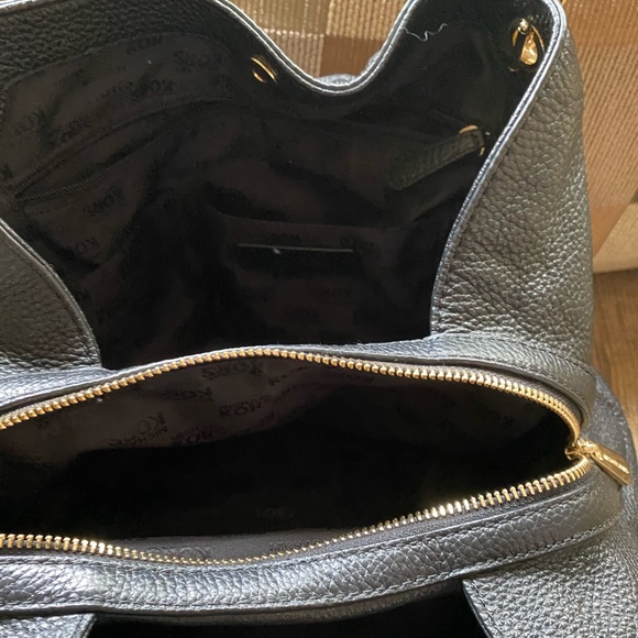 Michael Kors - Picture 2 of 3